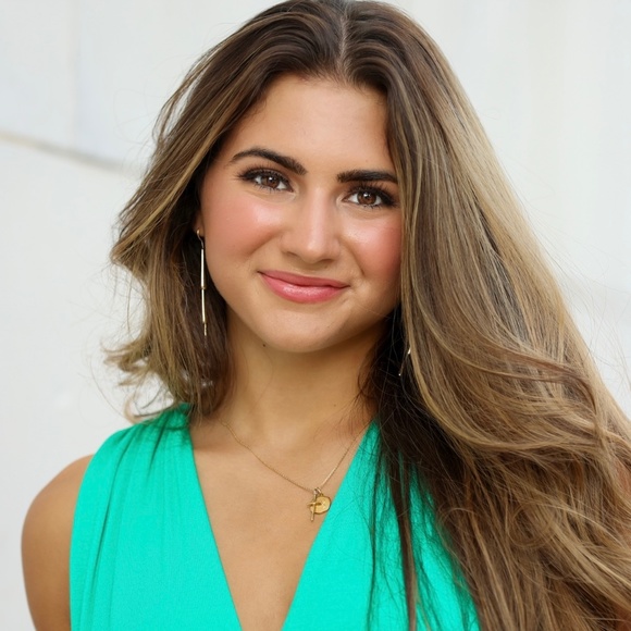 Meet your Posher, Brooke - Picture 2 of 2